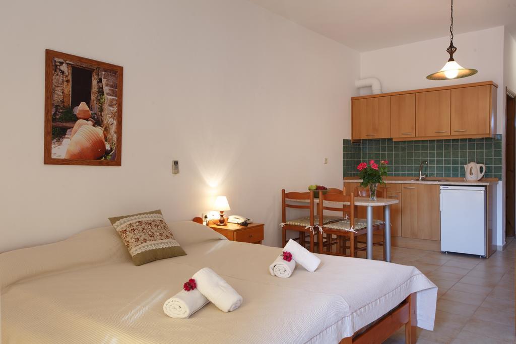 Morpheas Apartments Plakias Room photo